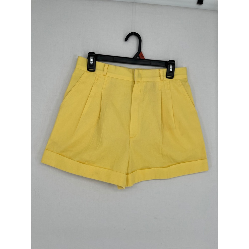 Vintage Pleated Cuffed High Rise Shorts Women Size 16 Style S494 Yellow